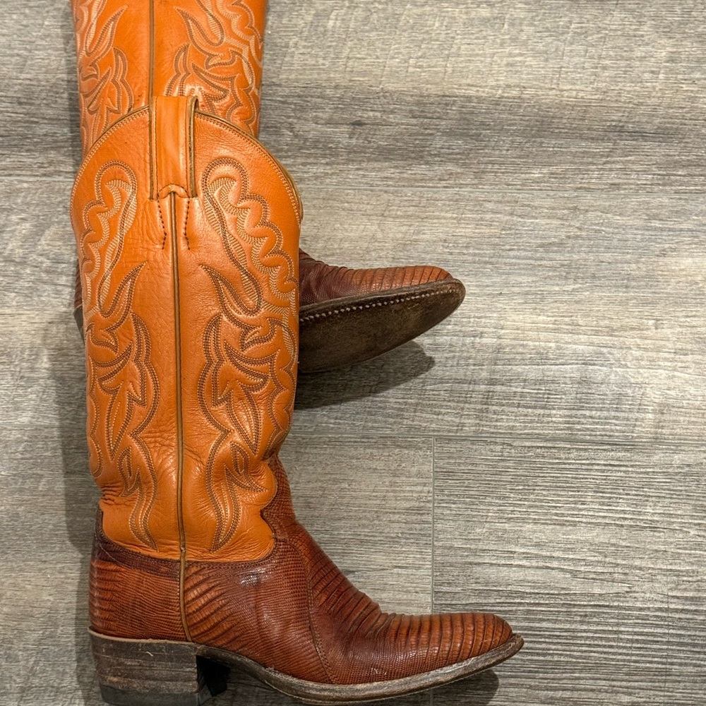 Justin Boots Tan and Brown Leather Western Boots - Picture 3 of 6